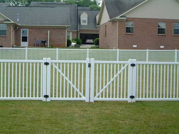 vinyl-picket-1 vinyl-picket-1